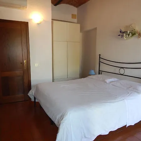 Appartement Fuer 3 Personen Ca- 45 M² In Siena- Toskana By Interhome Sienne