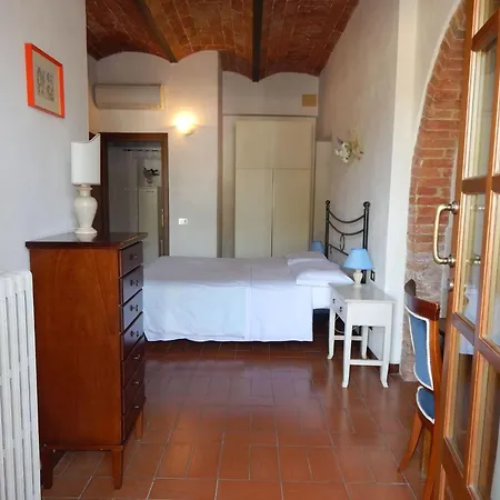 Apartment Fuer 3 Personen Ca- 45 M² In Siena- Toskana By Interhome